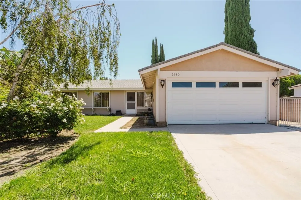 2380 Bryson Place Simi Valley, CA 93065