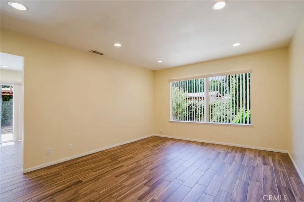 2380 Bryson Place Simi Valley, CA 93065