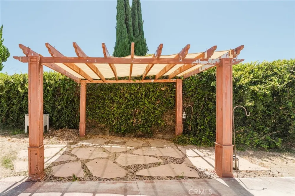 2380 Bryson Place Simi Valley, CA 93065