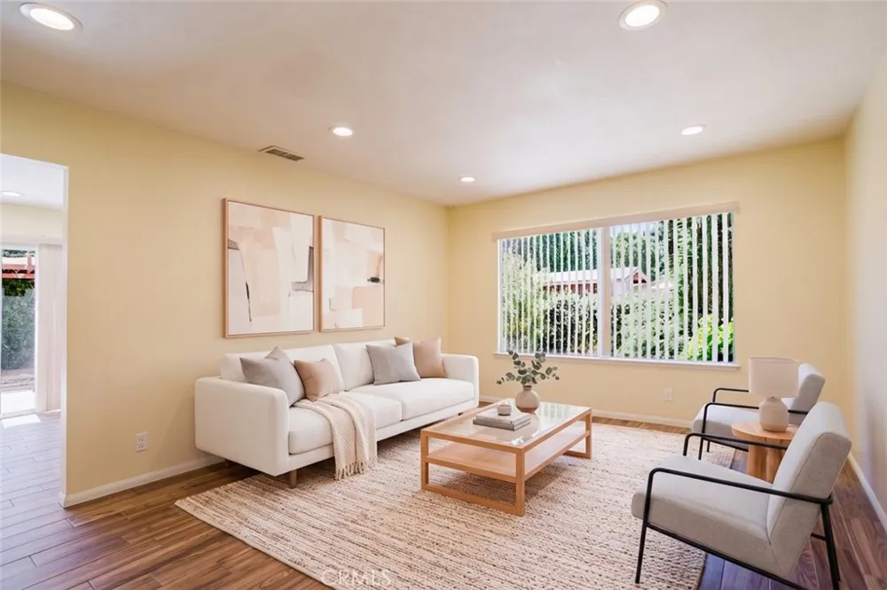 2380 Bryson Place Simi Valley, CA 93065