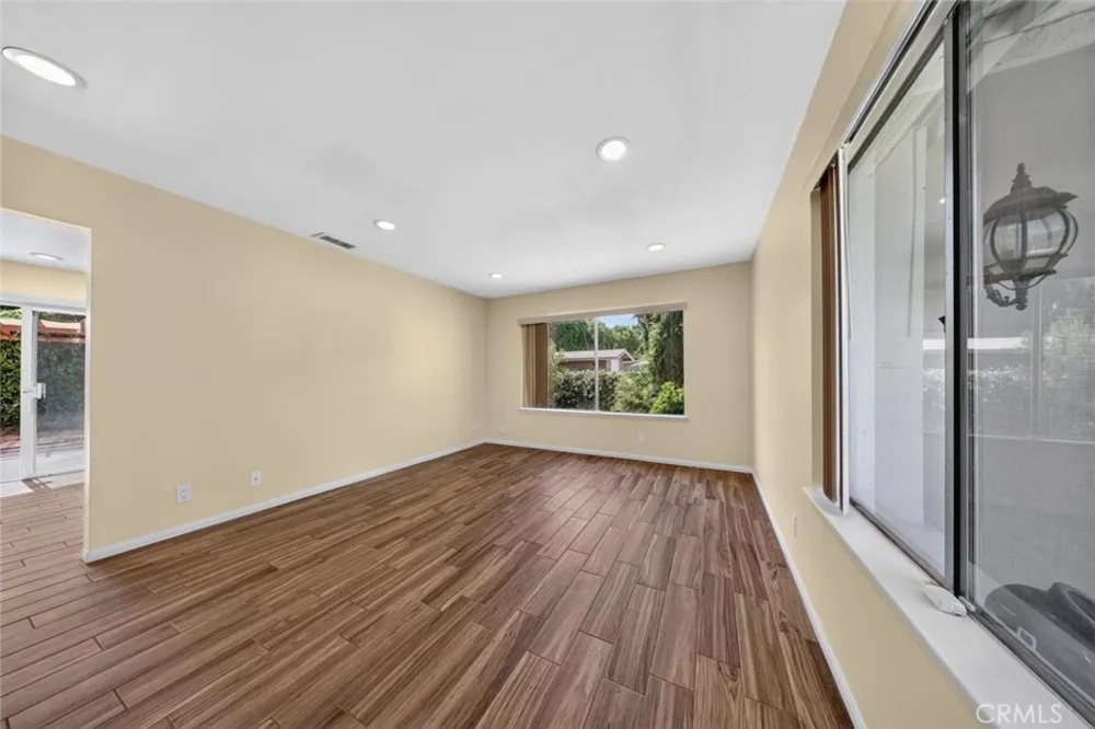 2380 Bryson Place Simi Valley, CA 93065