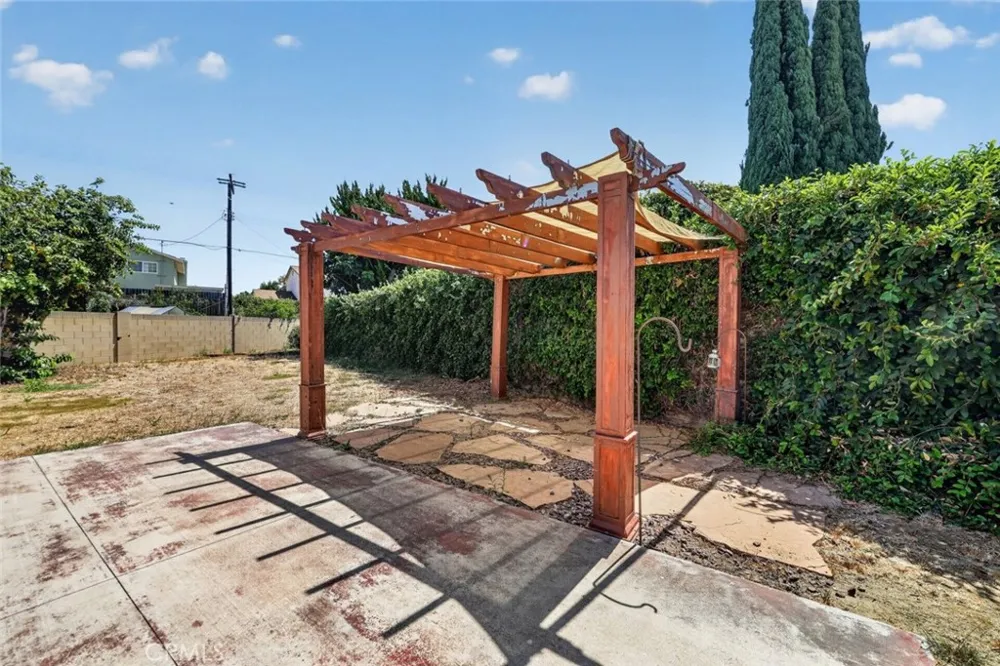 2380 Bryson Place Simi Valley, CA 93065