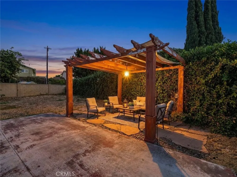 2380 Bryson Place Simi Valley, CA 93065