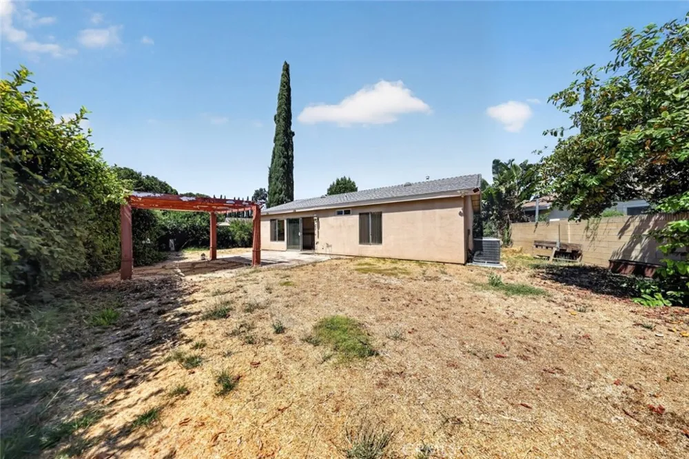 2380 Bryson Place Simi Valley, CA 93065