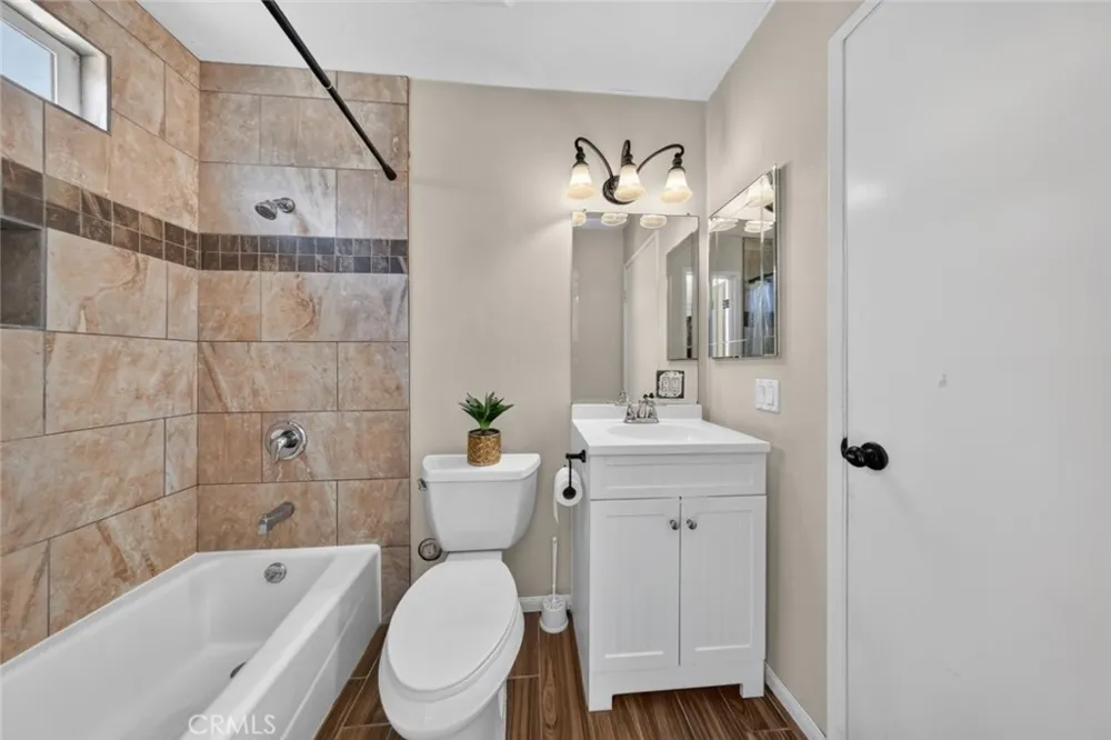 2380 Bryson Place Simi Valley, CA 93065