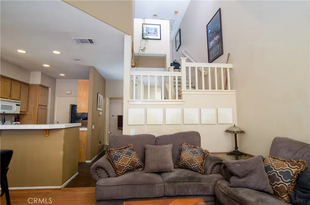 23617 Big Sky Walk #120 Valencia, CA 91354