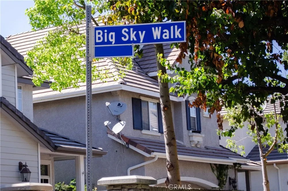 23617 Big Sky Walk #120 Valencia, CA 91354