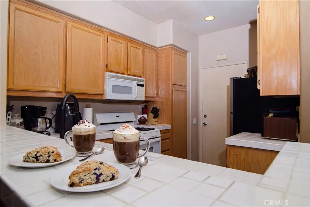 23617 Big Sky Walk #120 Valencia, CA 91354