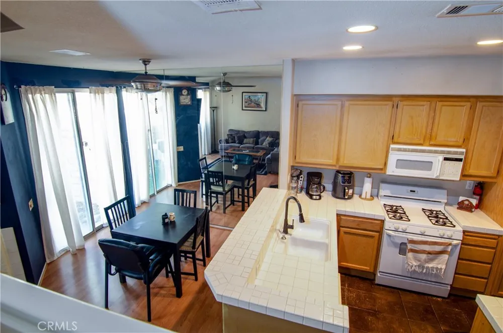23617 Big Sky Walk #120 Valencia, CA 91354