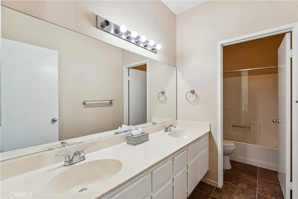69921 Willow Lane Cathedral City, CA 92234