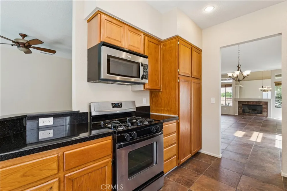 69921 Willow Lane Cathedral City, CA 92234