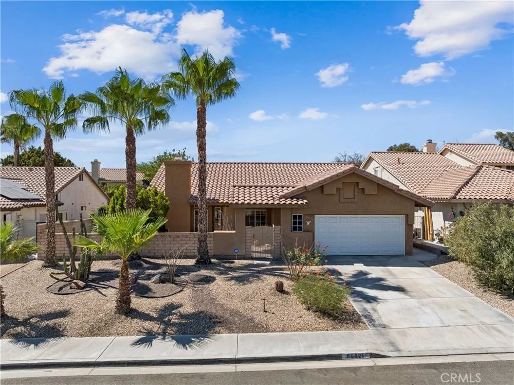 69921 Willow Lane Cathedral City, CA 92234