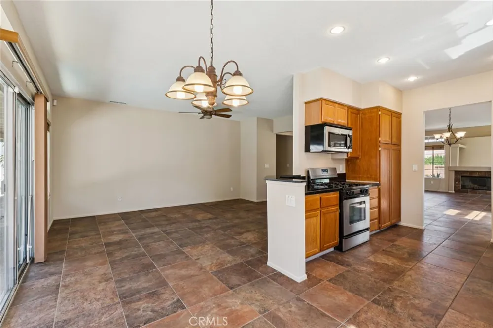 69921 Willow Lane Cathedral City, CA 92234