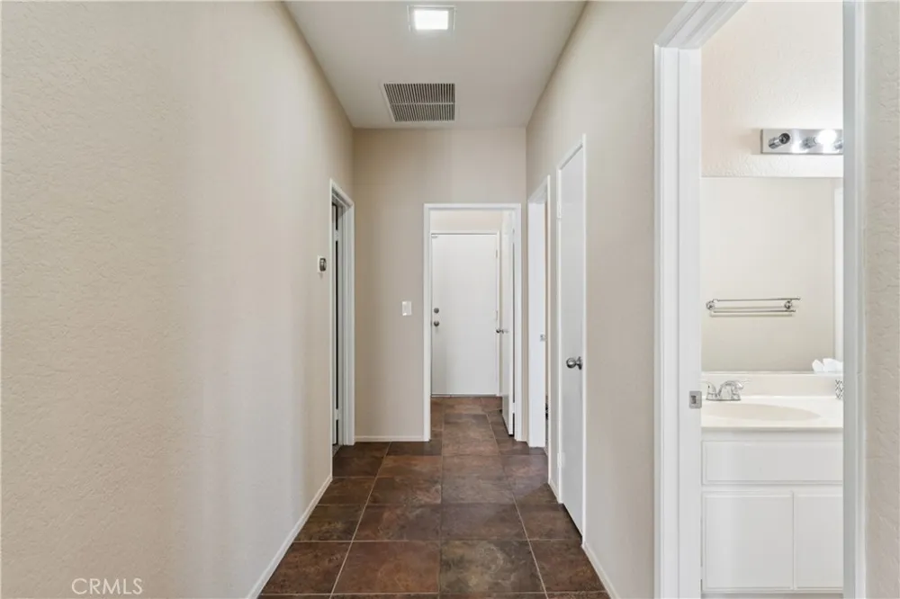 69921 Willow Lane Cathedral City, CA 92234