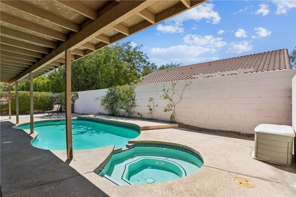 69921 Willow Lane Cathedral City, CA 92234