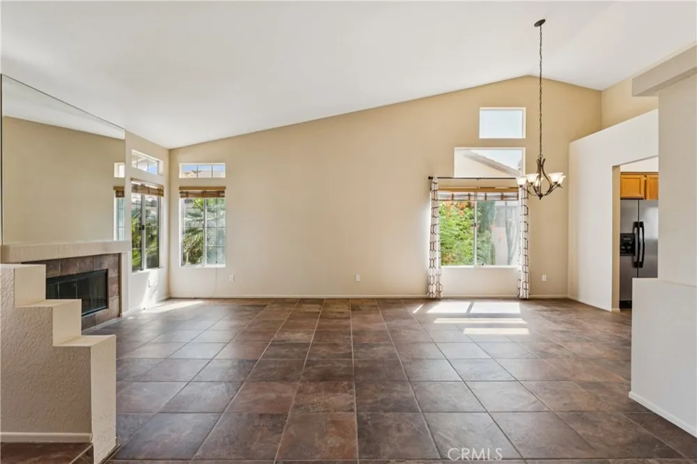 69921 Willow Lane Cathedral City, CA 92234