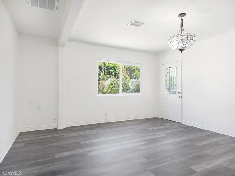 5020 Topanga Canyon Boulevard Woodland Hills, CA 91364