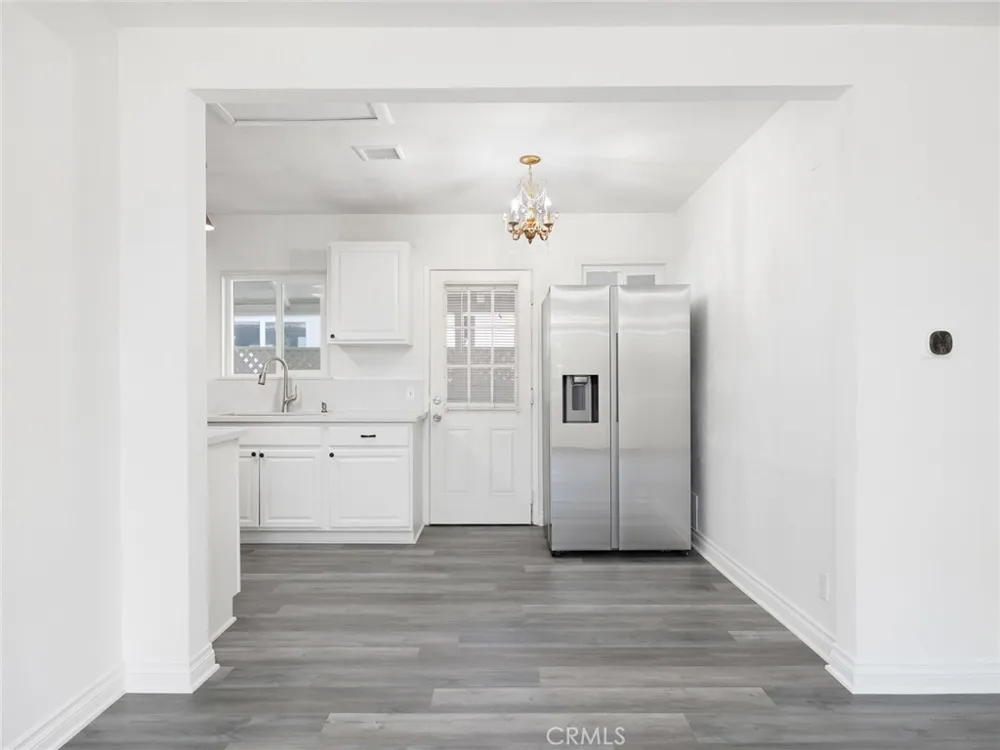 5020 Topanga Canyon Boulevard Woodland Hills, CA 91364