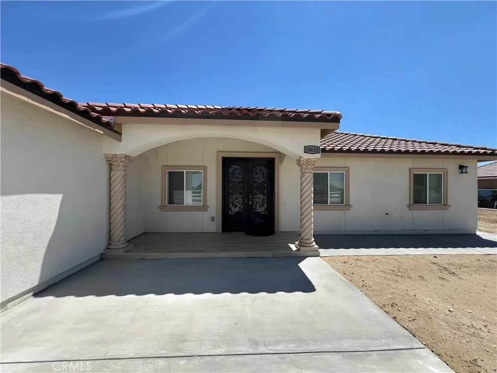 10658 East Avenue R10 Littlerock, CA 93543