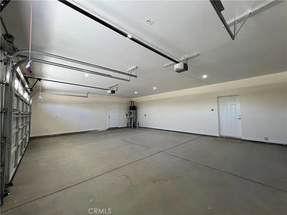 10658 East Avenue R10 Littlerock, CA 93543
