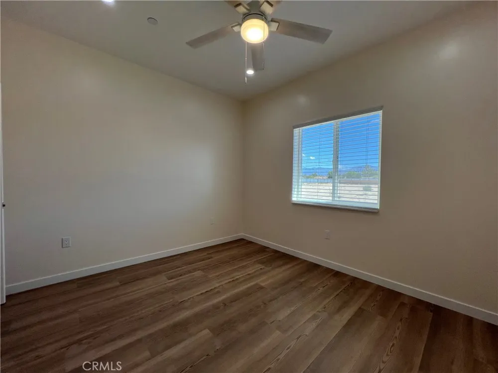 10658 East Avenue R10 Littlerock, CA 93543