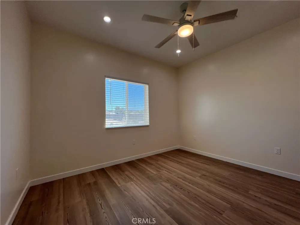 10658 East Avenue R10 Littlerock, CA 93543