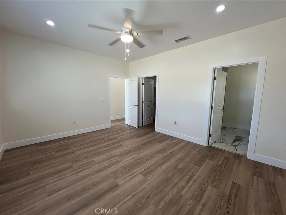 10658 East Avenue R10 Littlerock, CA 93543