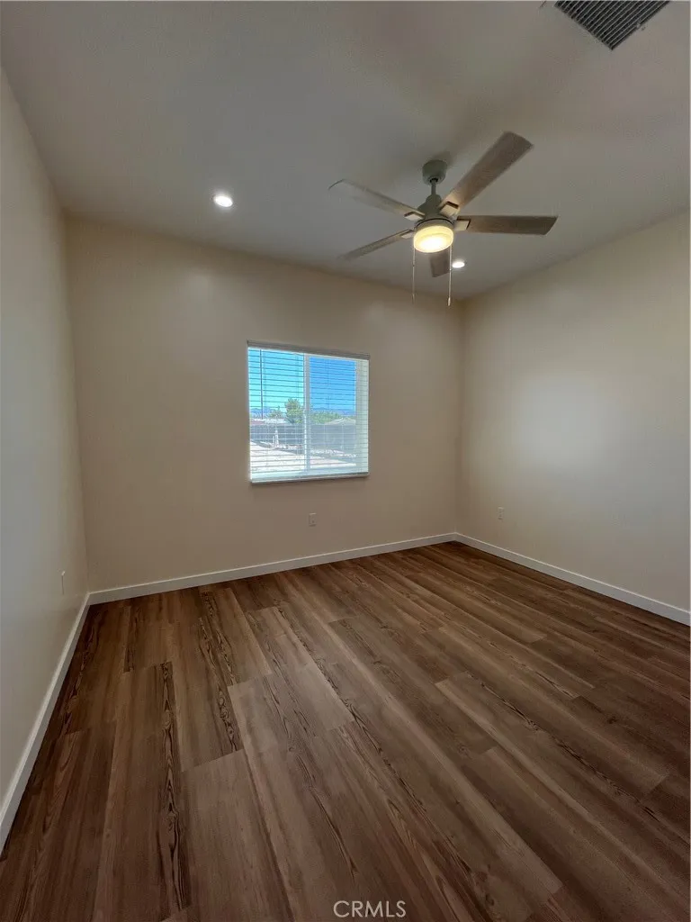 10658 East Avenue R10 Littlerock, CA 93543