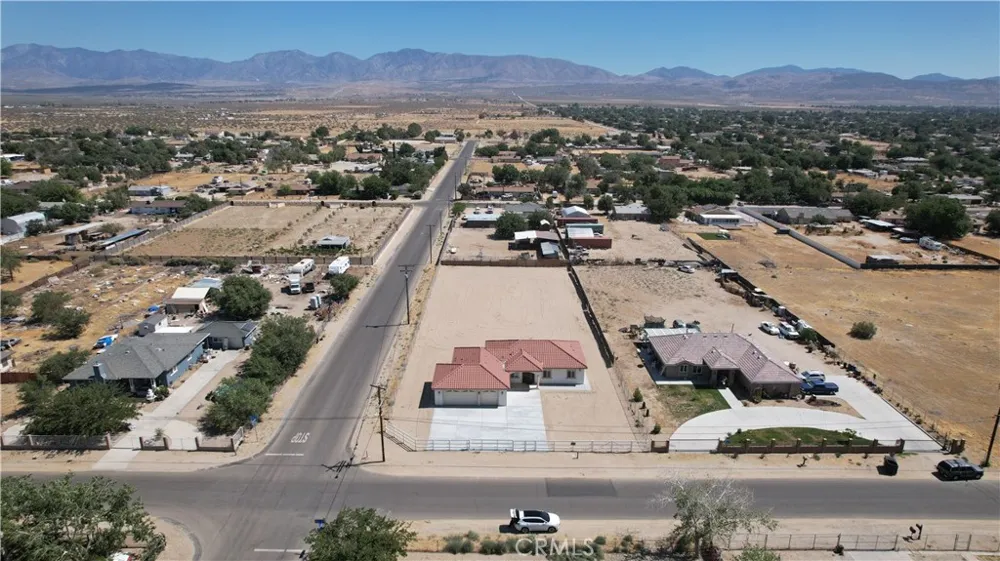 10658 East Avenue R10 Littlerock, CA 93543