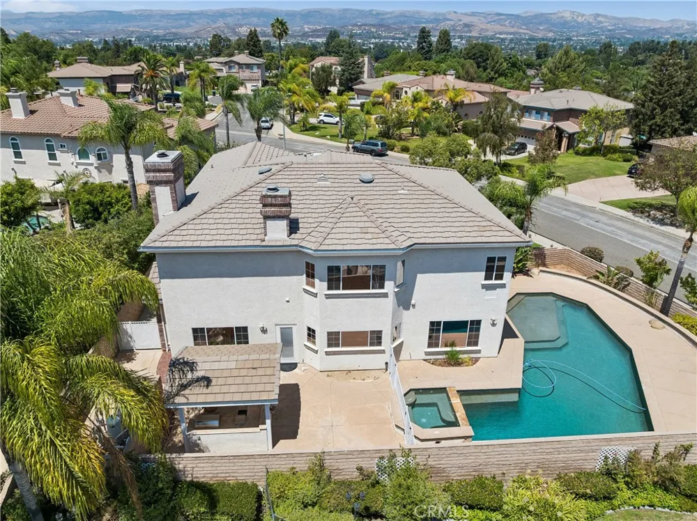 847 Amaryllis Avenue Simi Valley, CA 93065