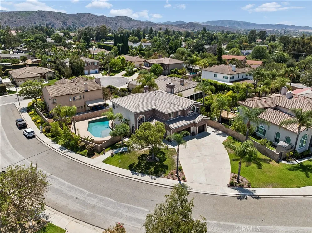 847 Amaryllis Avenue Simi Valley, CA 93065