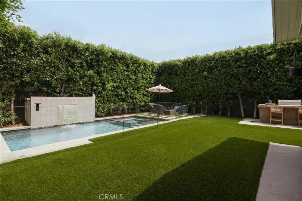 14803 Otsego Street Sherman Oaks, CA 91403