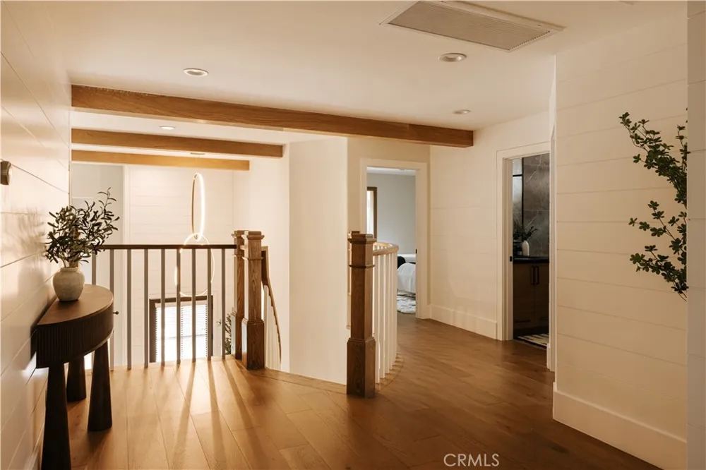 14803 Otsego Street Sherman Oaks, CA 91403