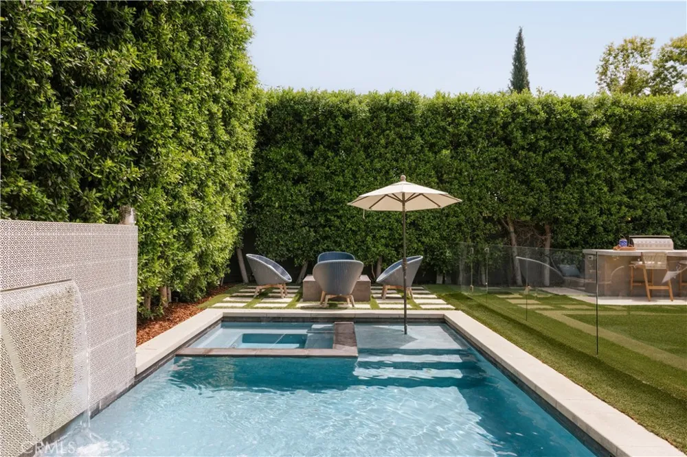 14803 Otsego Street Sherman Oaks, CA 91403