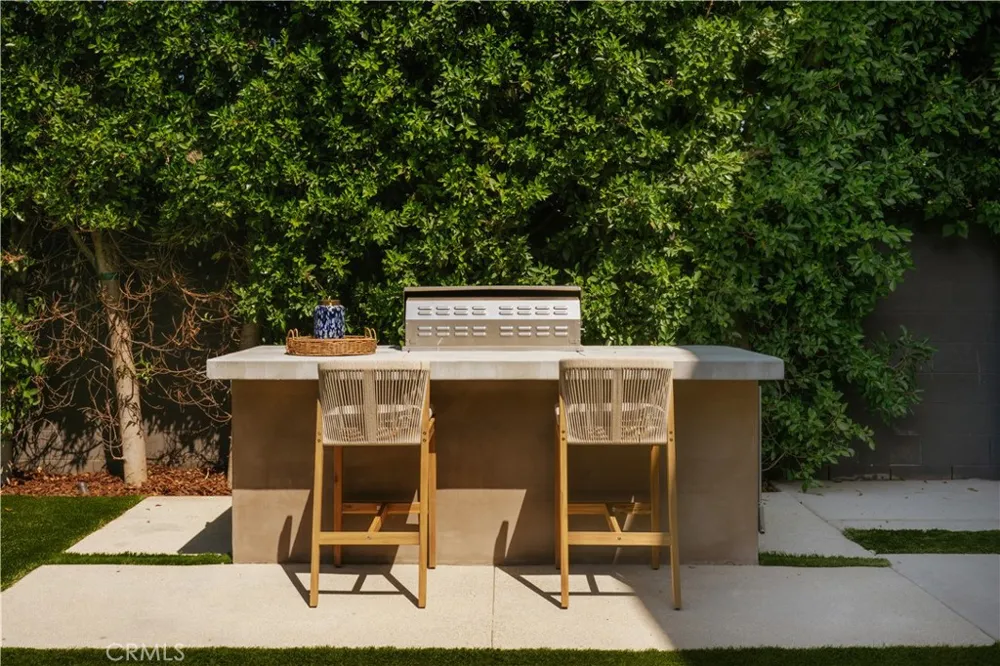 14803 Otsego Street Sherman Oaks, CA 91403
