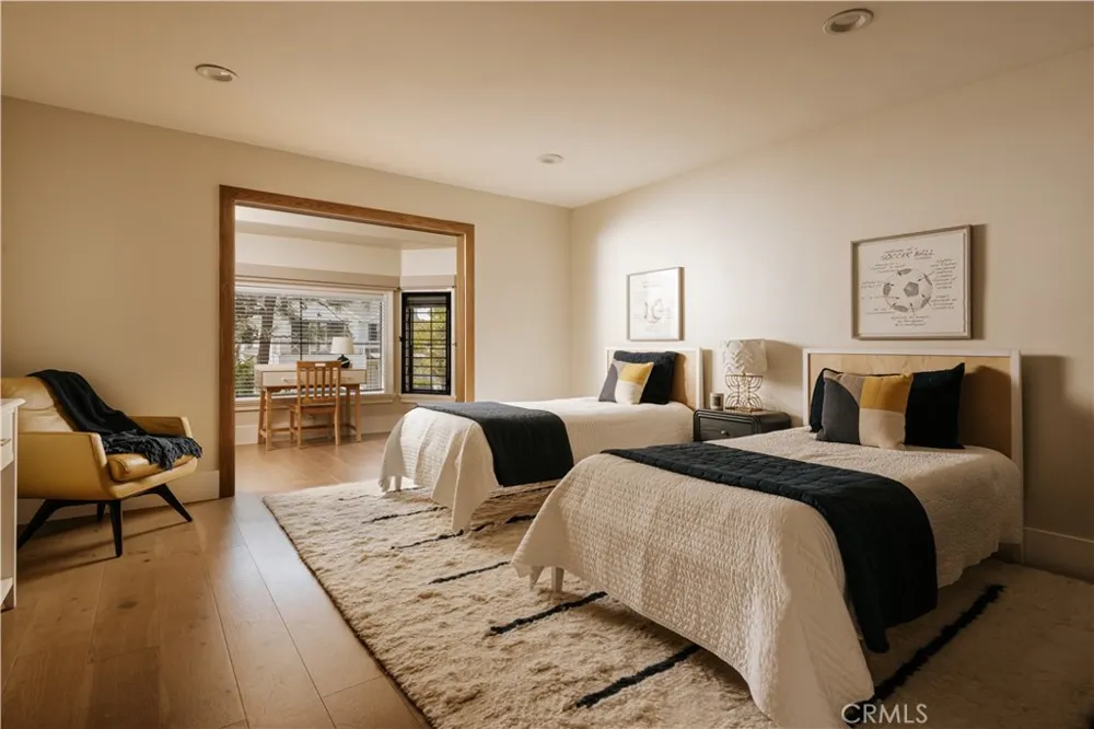 14803 Otsego Street Sherman Oaks, CA 91403