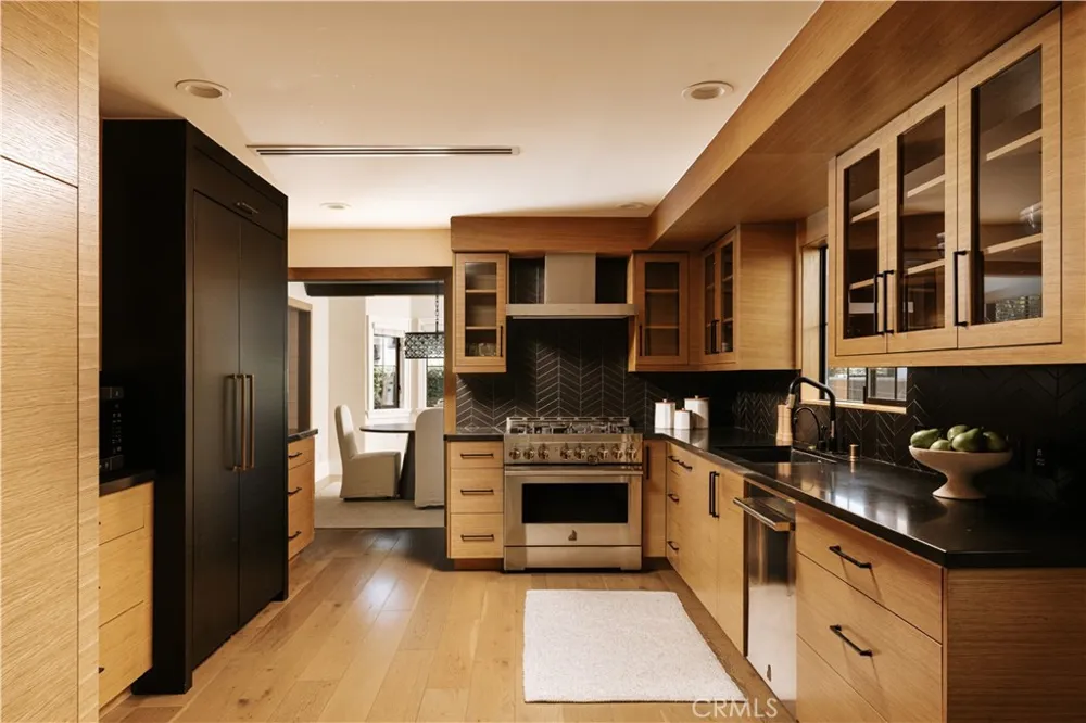 14803 Otsego Street Sherman Oaks, CA 91403