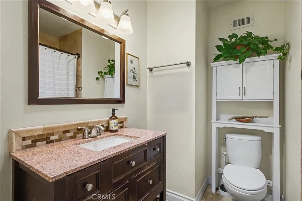 7329 Sausalito West Hills, CA 91307