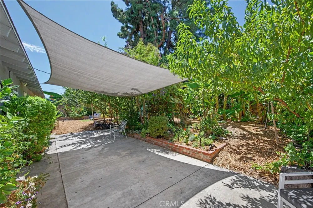 7329 Sausalito West Hills, CA 91307