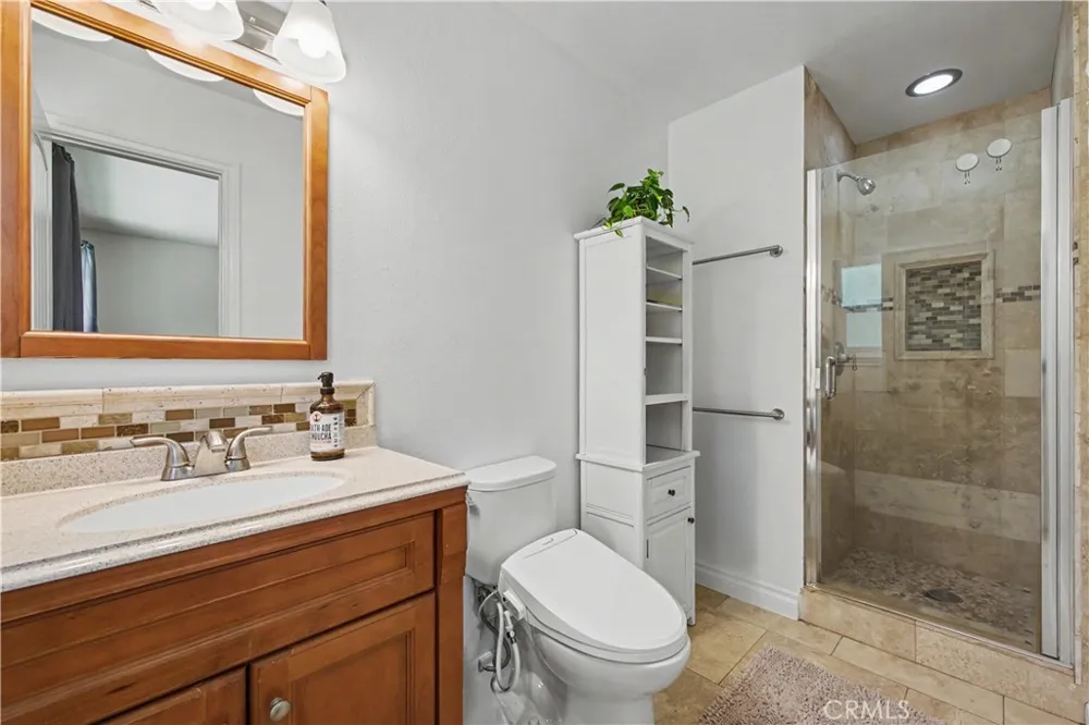 7329 Sausalito West Hills, CA 91307