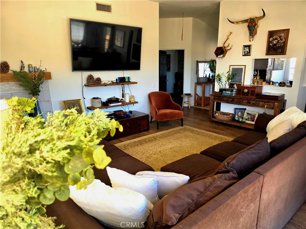 50008 Three Points Lancaster, CA 93536