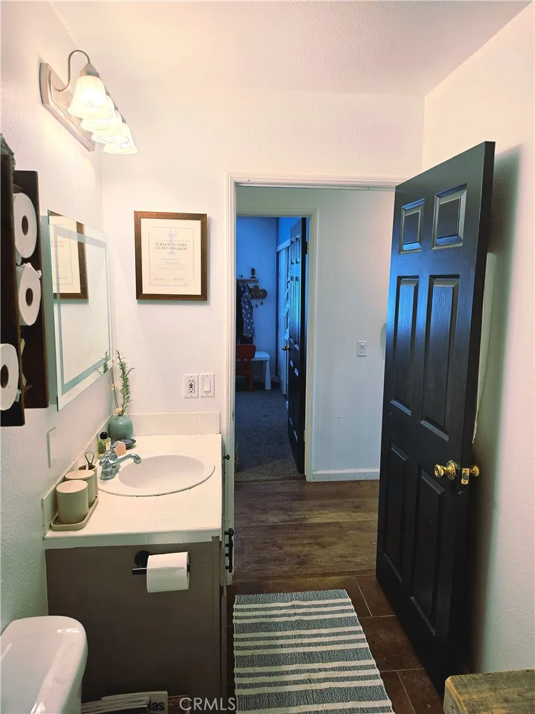 50008 Three Points Lancaster, CA 93536