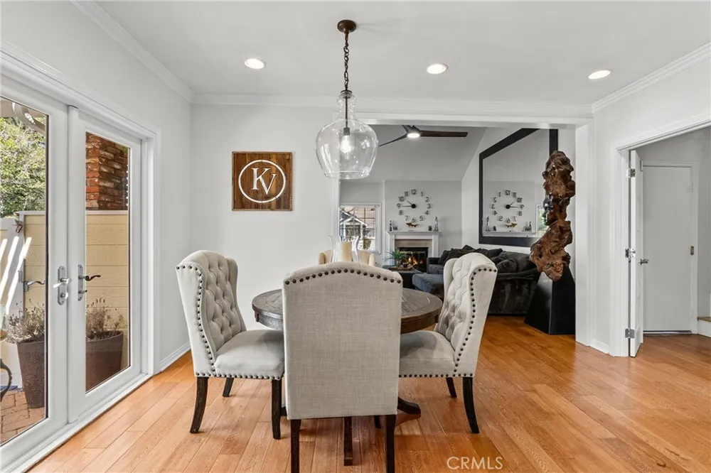 23950 Bar Harbor Court Valencia, CA 91355