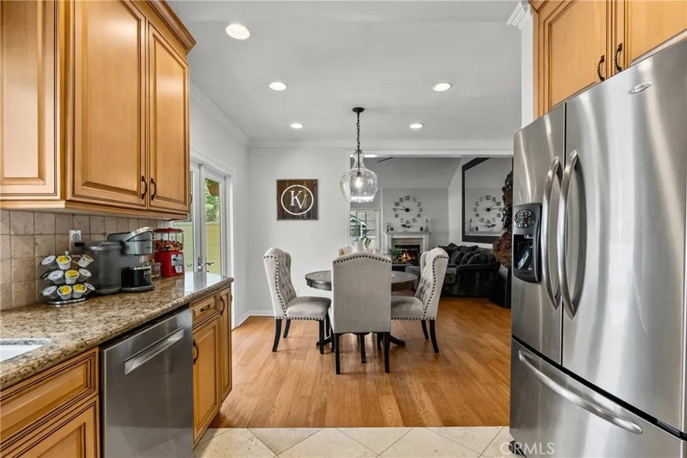 23950 Bar Harbor Court Valencia, CA 91355