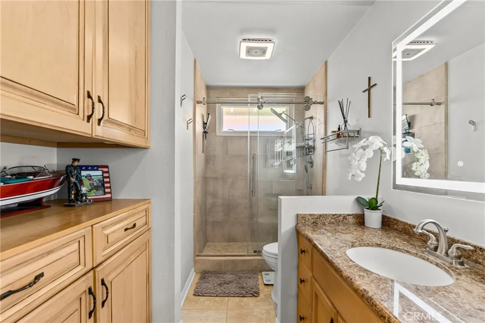 23950 Bar Harbor Court Valencia, CA 91355