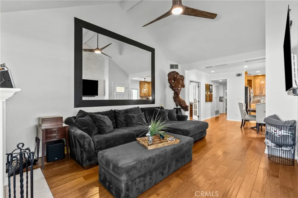 23950 Bar Harbor Court Valencia, CA 91355