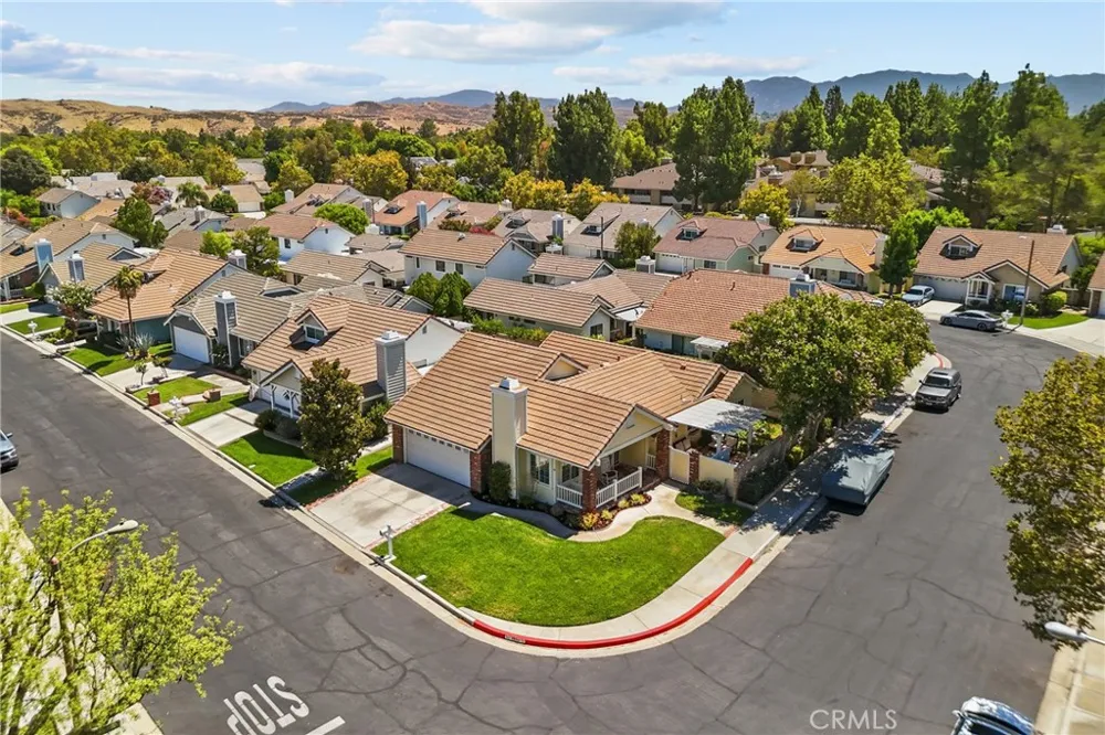 23950 Bar Harbor Court Valencia, CA 91355