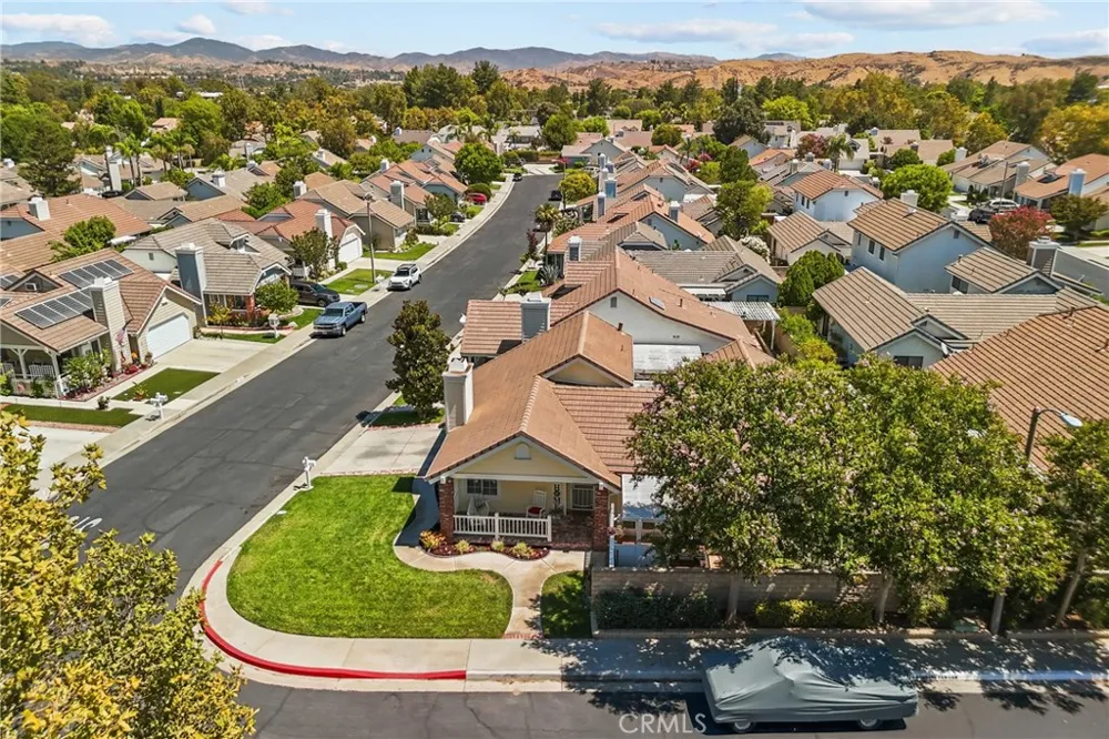 23950 Bar Harbor Court Valencia, CA 91355