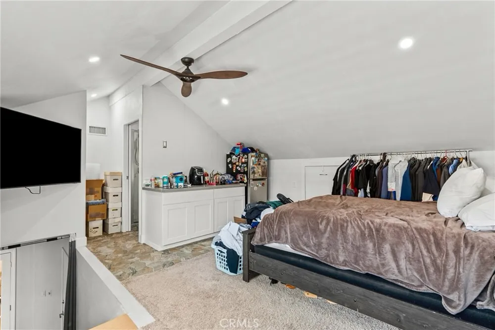 23950 Bar Harbor Court Valencia, CA 91355