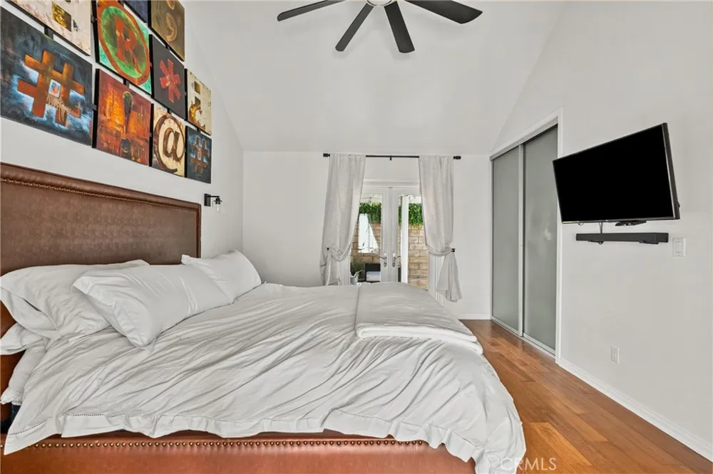 23950 Bar Harbor Court Valencia, CA 91355